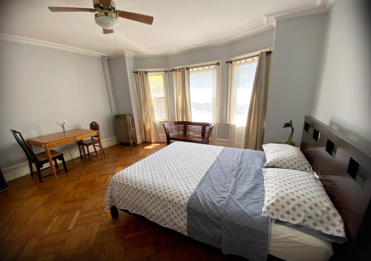 Spacious Bedroom In A Brooklyn House Shared With Host New York Exterior foto