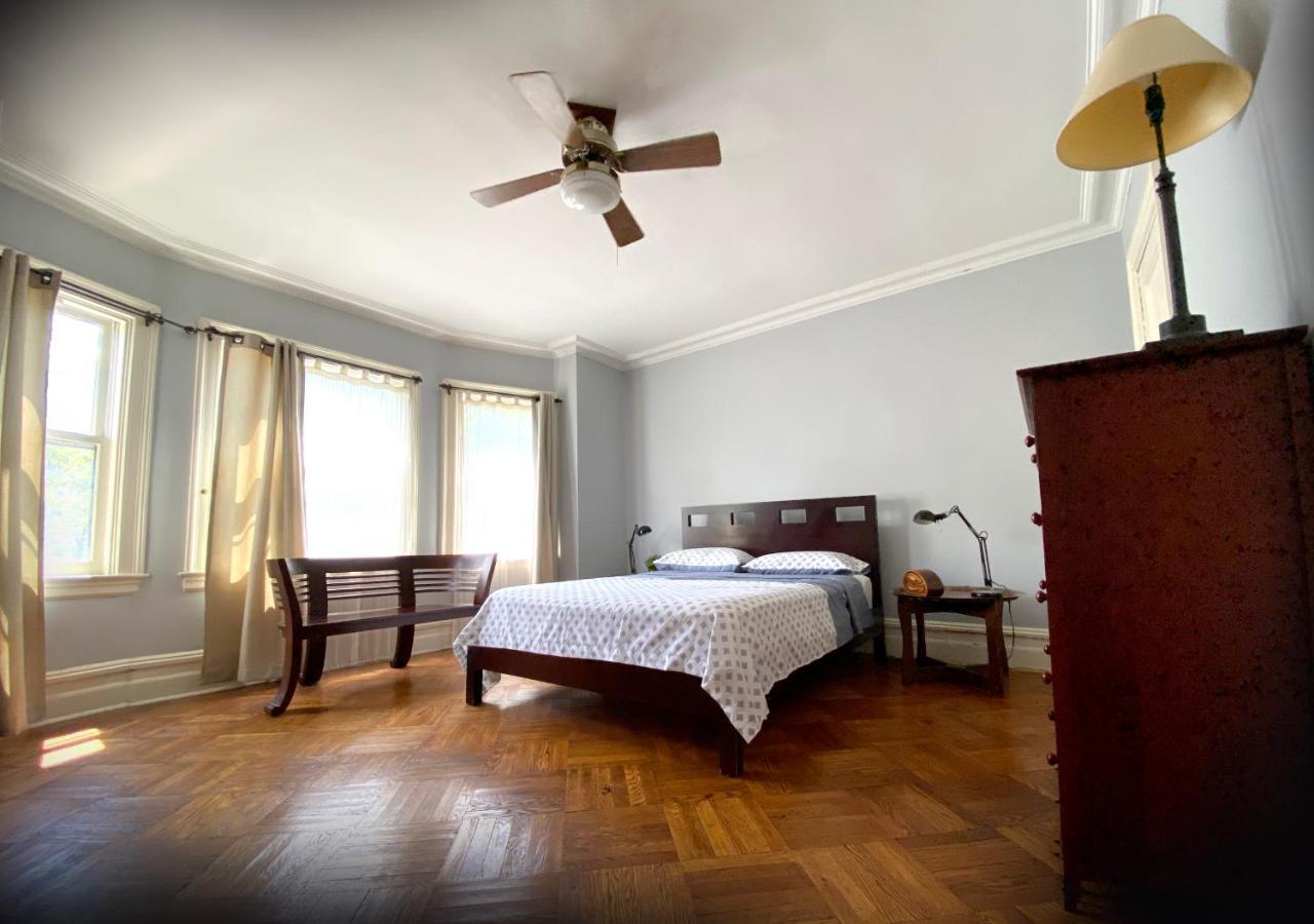 Spacious Bedroom In A Brooklyn House Shared With Host New York Exterior foto
